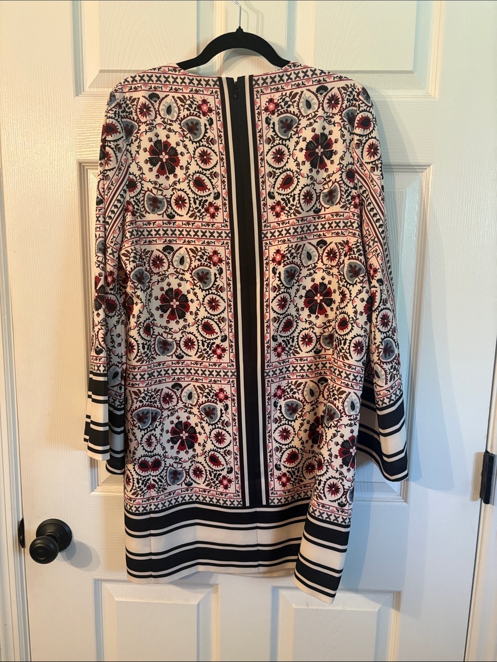 TUCKERNUCK Patchwork Floral Mini Jamie Dress Bell Sleeve Size Medium - Picture 3 of 10